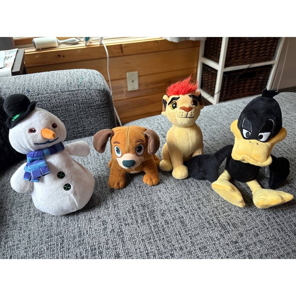 Disney Funko Plush Lot Snowman Kion Lion Guard Daffy Duck Looney Tunes Puppy